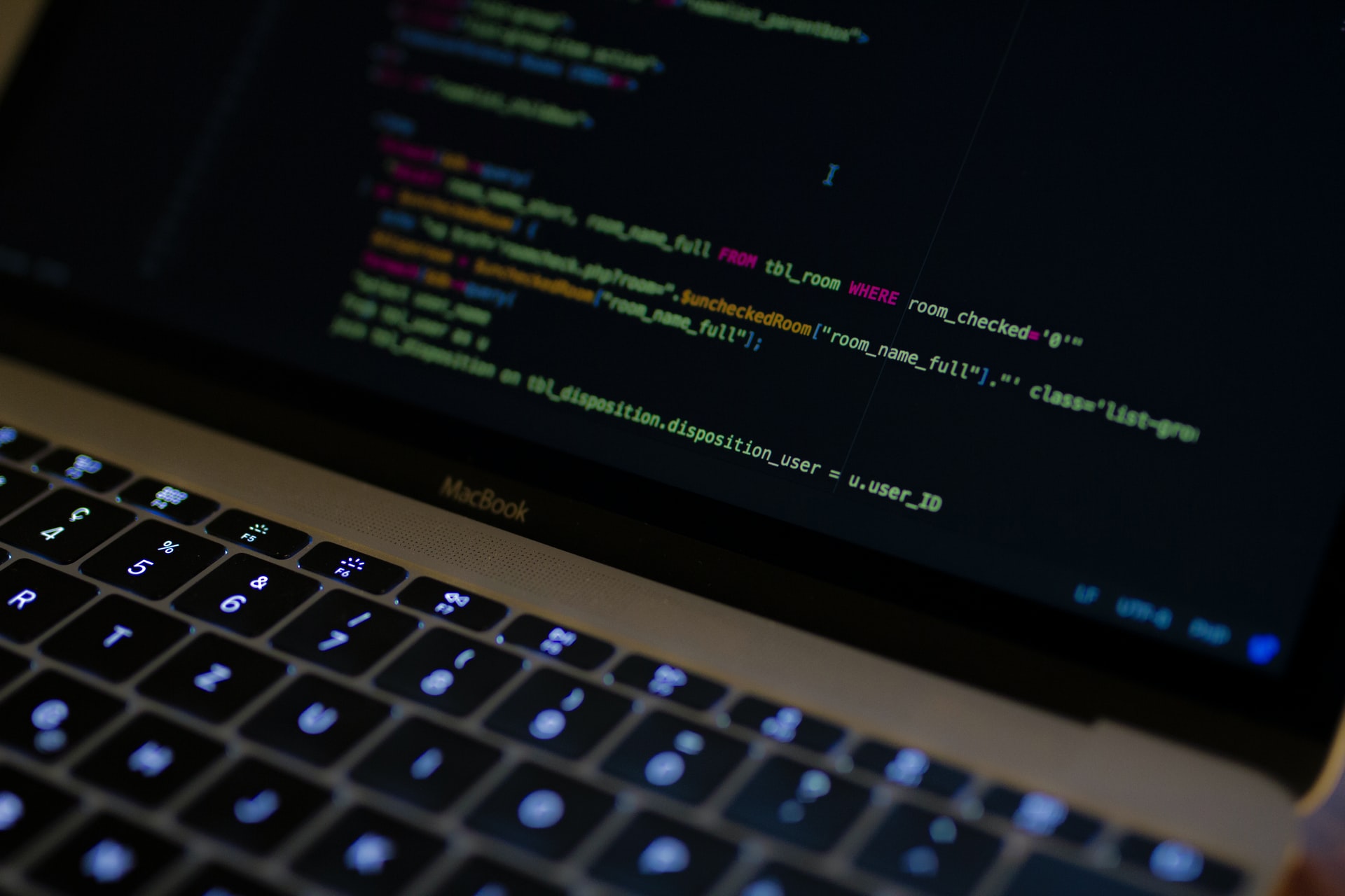 Aplikasi Database Project untuk Kantor